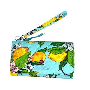 Vera Bradley Outlet RFID Smartphone Wristlet in Lemon Grove